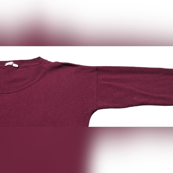 Gap Women's Medium Garnet Red Lightweight Wool Long Sleeve Pull Over Sweater - Picture 3 of 10